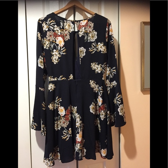 NWT~loveriche Fit and Flare Mini With Open Back - Picture 5 of 8